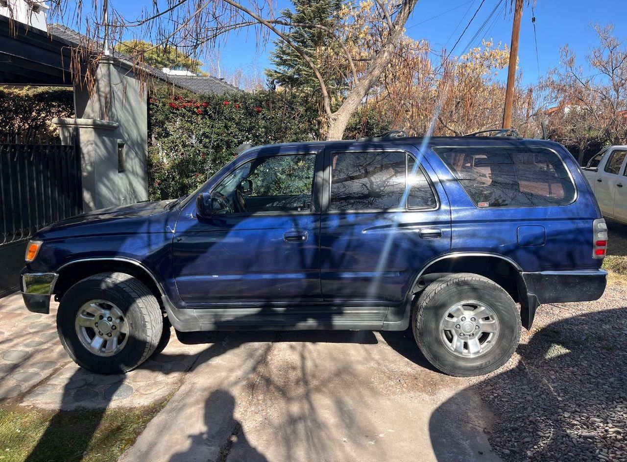Toyota Hilux SW4 Usado en Mendoza, deRuedas