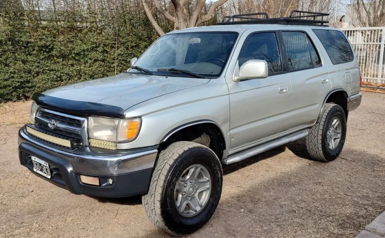 Toyota Hilux SW4 Usado en Mendoza, deRuedas