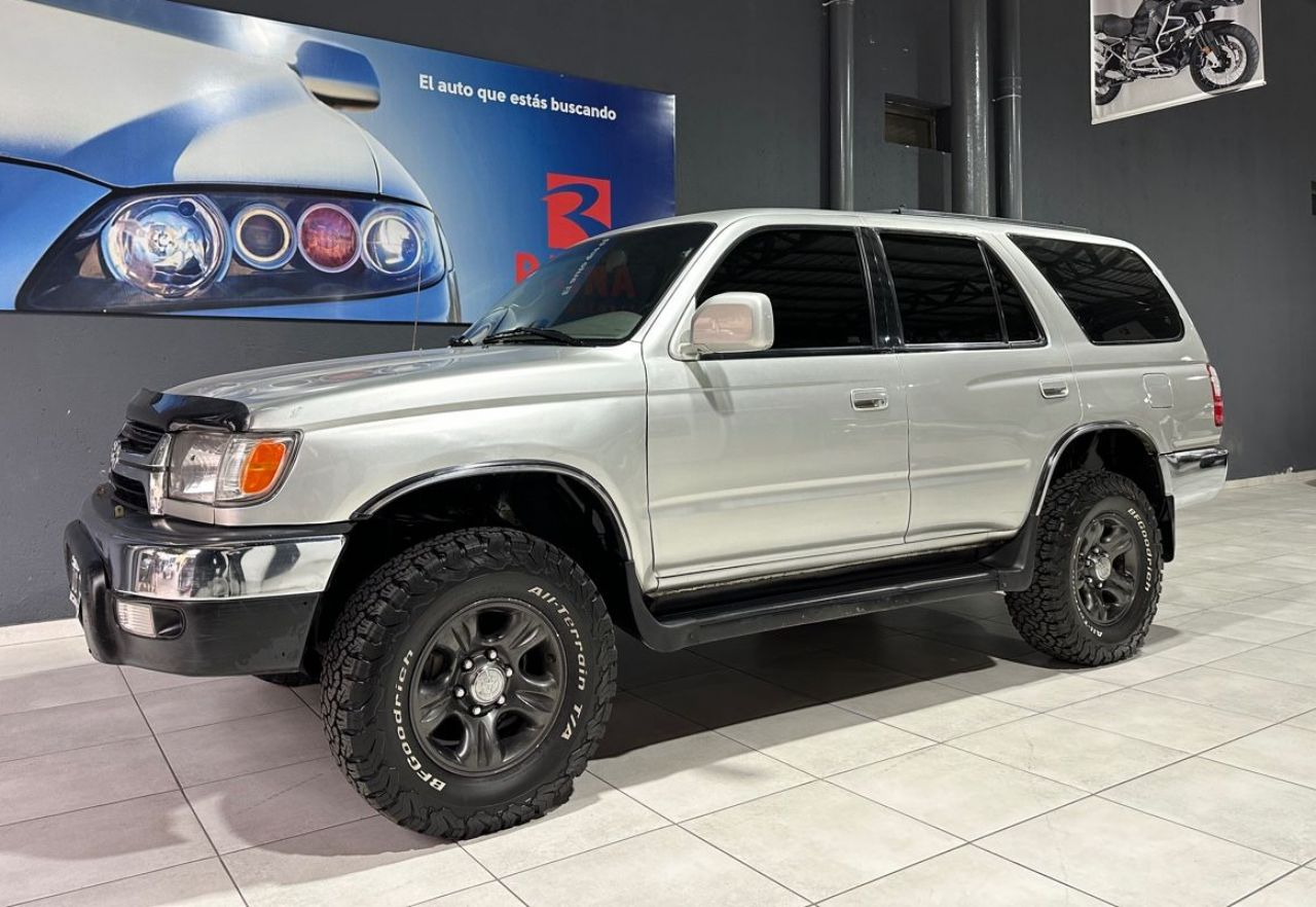 Toyota Hilux SW4 Usado en Mendoza, deRuedas