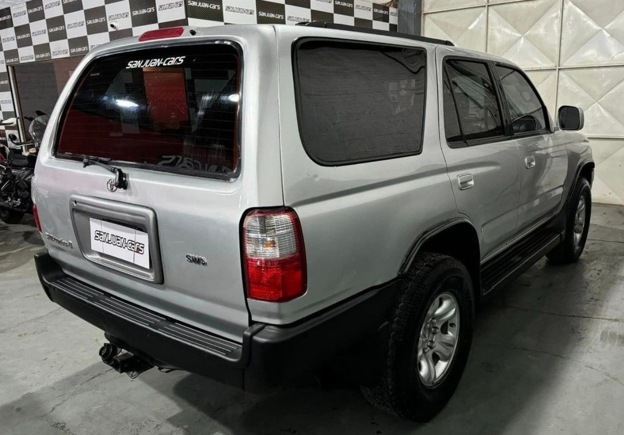 Toyota Hilux SW4 Usado en San Juan, deRuedas