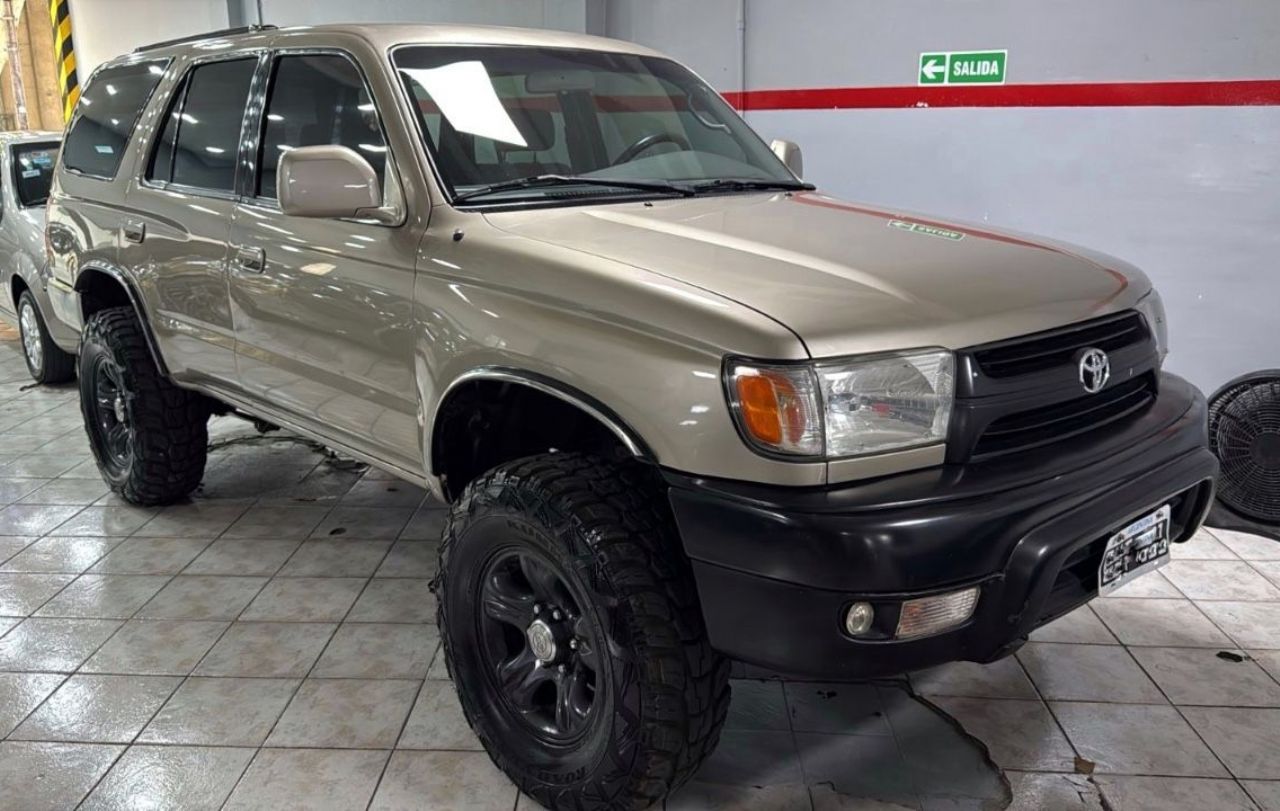 Toyota Hilux SW4 Usado en Mendoza, deRuedas