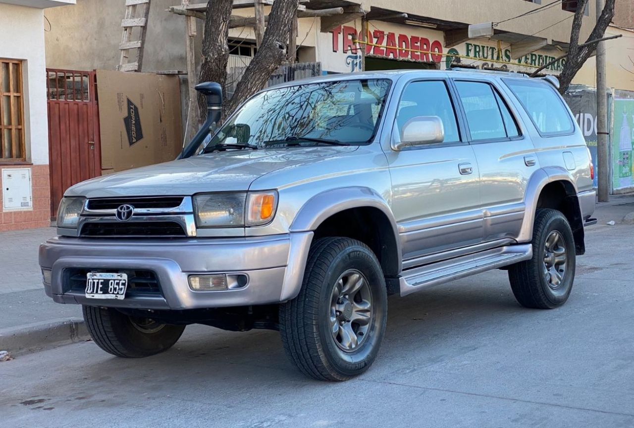Toyota Hilux SW4 Usado en Mendoza, deRuedas