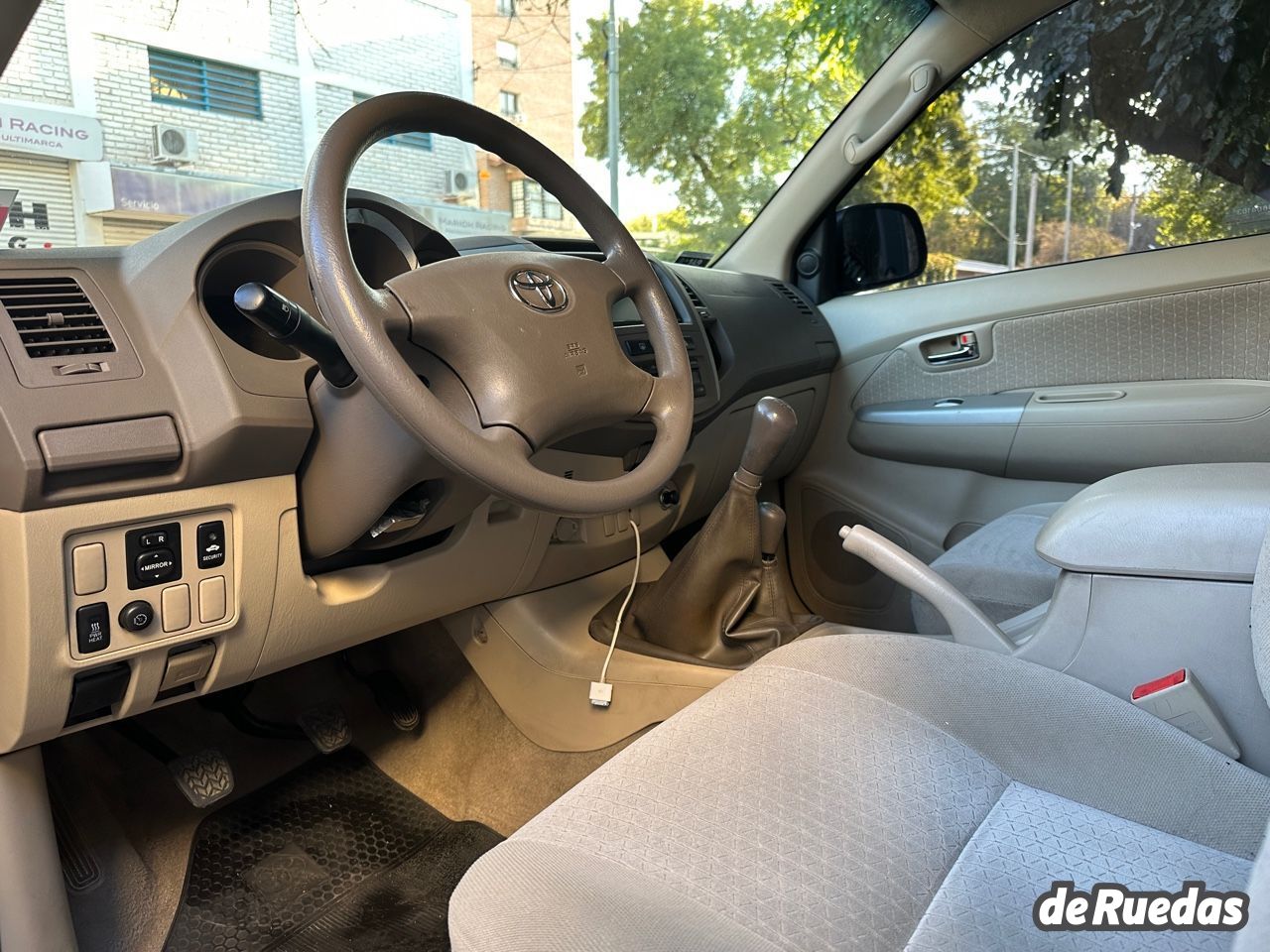 Toyota Hilux SW4 Usado en Mendoza, deRuedas