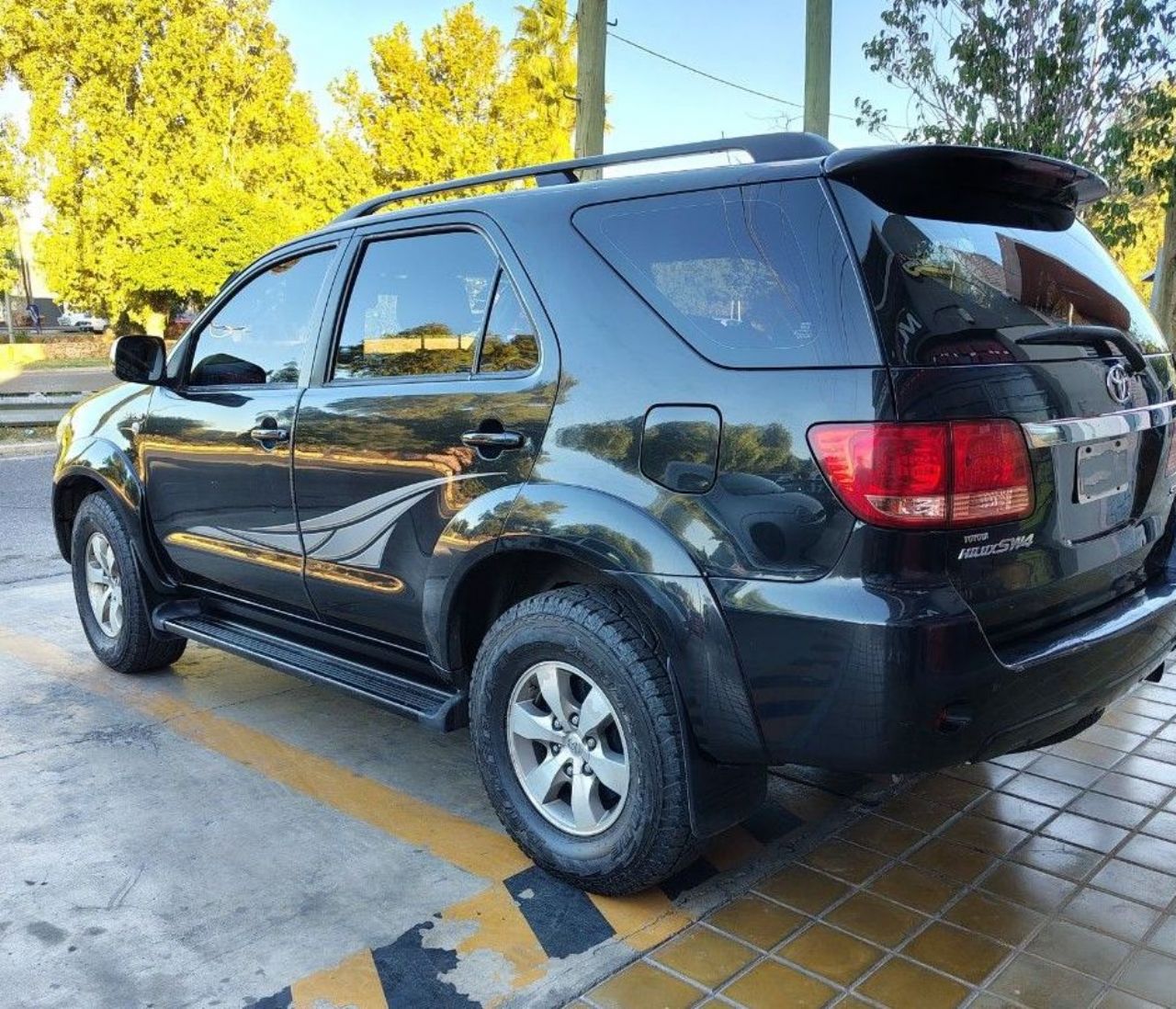 Toyota Hilux SW4 Usado en San Juan, deRuedas