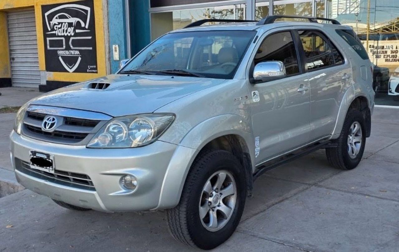 Toyota Hilux SW4 Usado en Mendoza, deRuedas