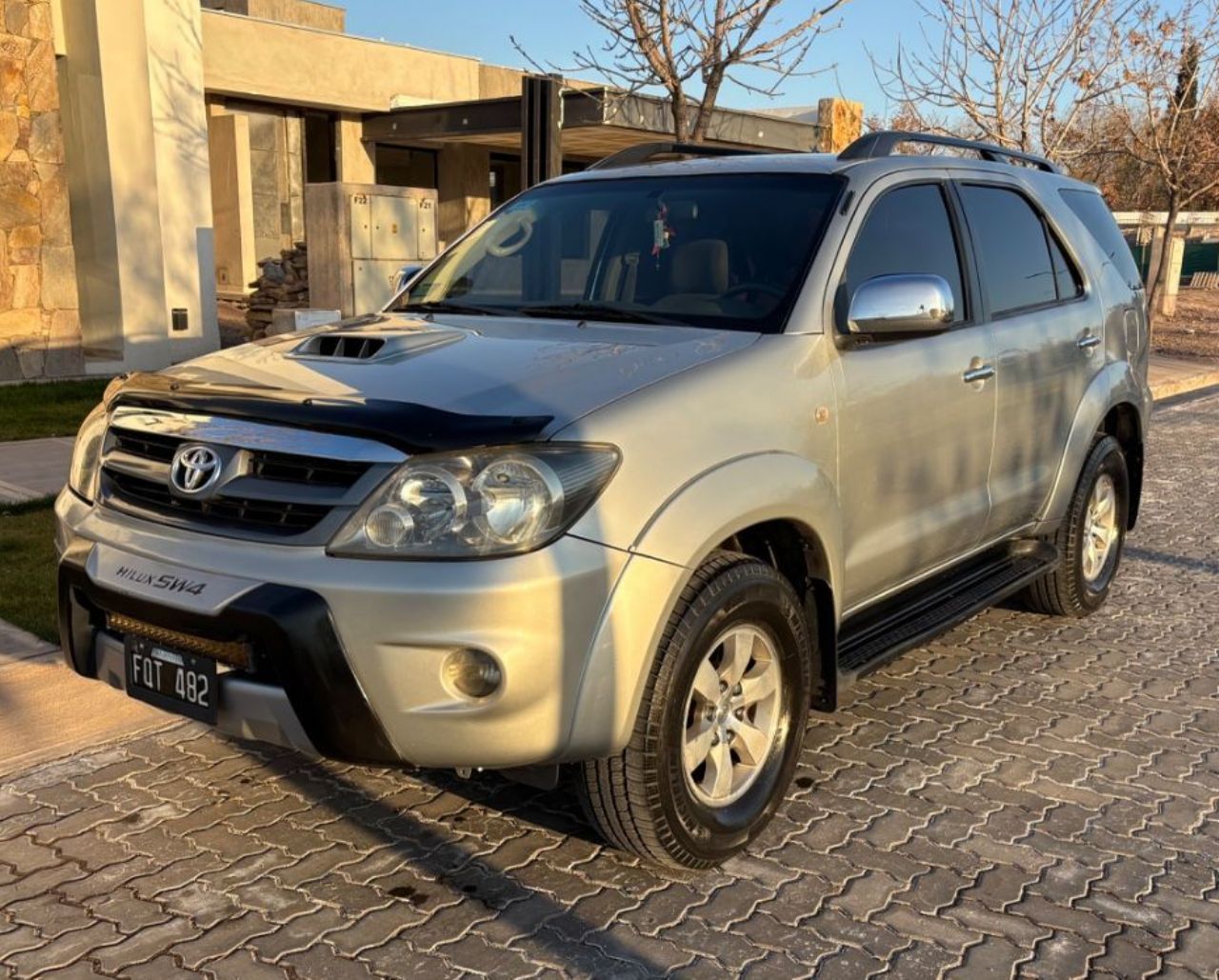 Toyota Hilux SW4 Usado en Mendoza, deRuedas