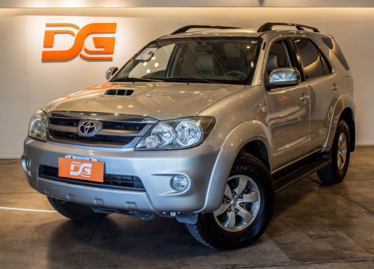 Toyota Hilux SW4 Usado en Córdoba, deRuedas