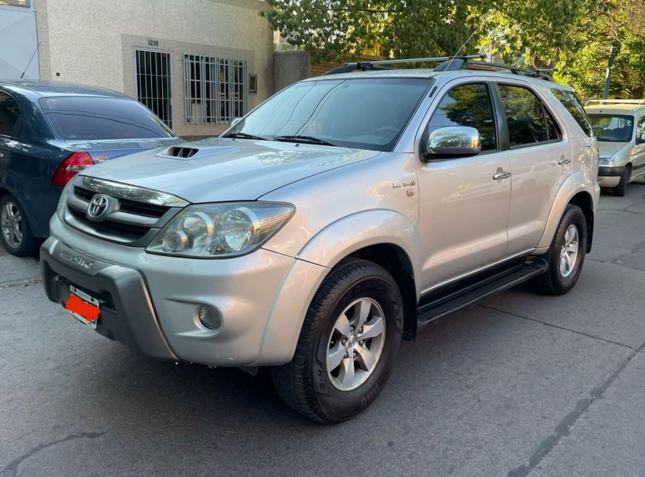Toyota Hilux SW4 Usado en Mendoza, deRuedas