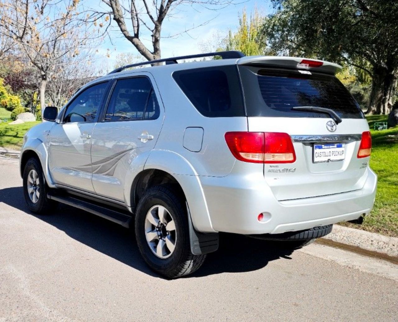 Toyota Hilux SW4 Usado Financiado en Mendoza, deRuedas