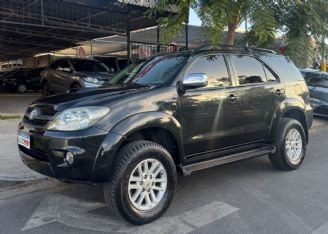 Toyota Hilux SW4 Usado en San Juan Financiado
