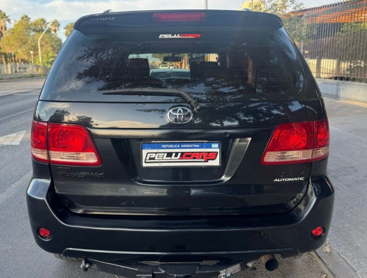 Toyota Hilux SW4 Usado Financiado en San Juan, deRuedas