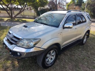 Toyota Hilux SW4 Usado en Córdoba Financiado