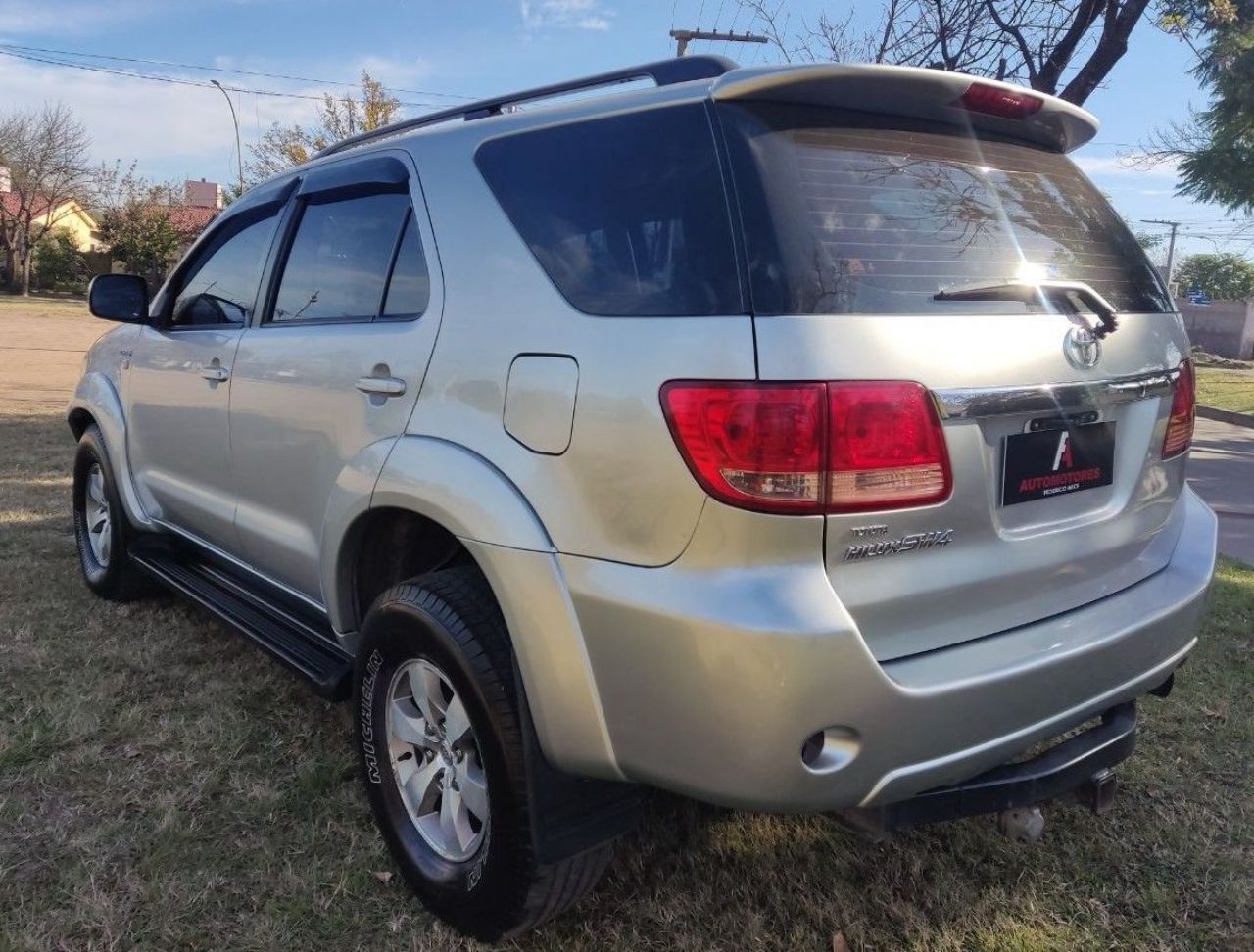 Toyota Hilux SW4 Usado Financiado en Córdoba, deRuedas