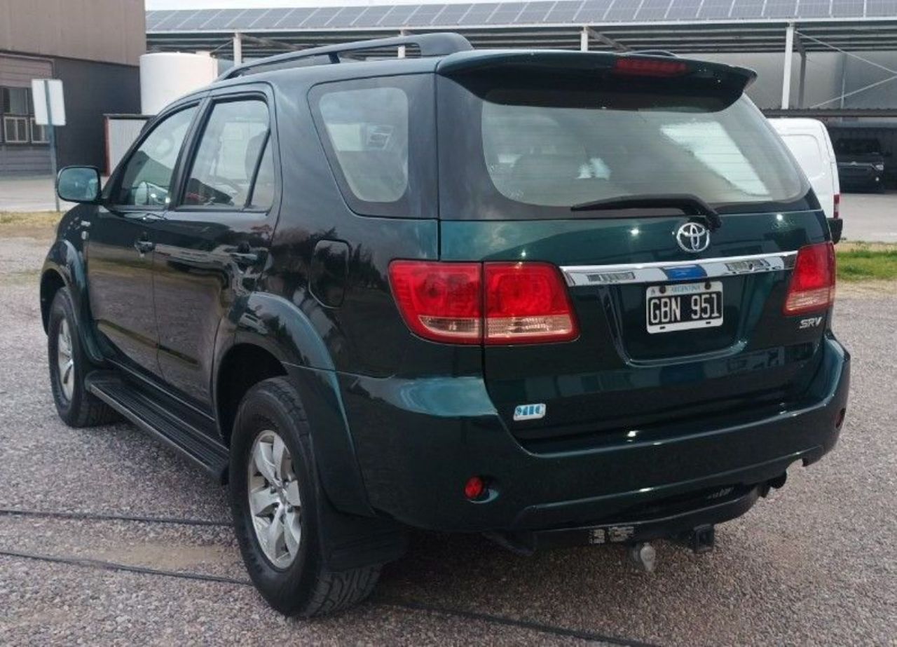 Toyota Hilux SW4 Usado en San Juan, deRuedas