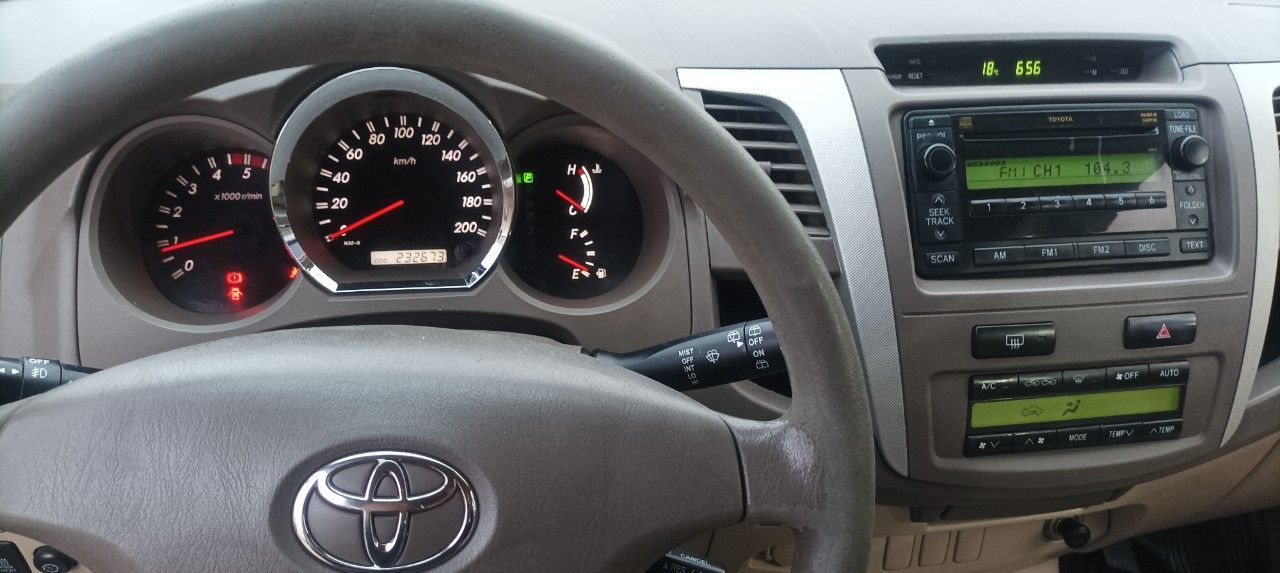 Toyota Hilux SW4 Usado en San Juan, deRuedas