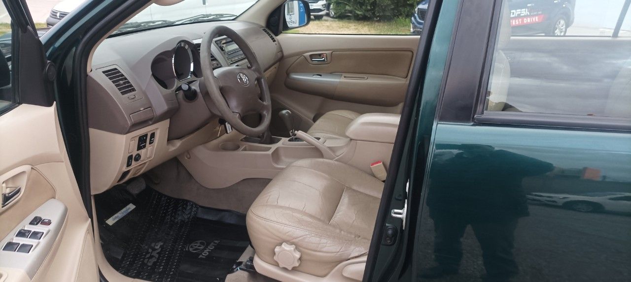 Toyota Hilux SW4 Usado en San Juan, deRuedas