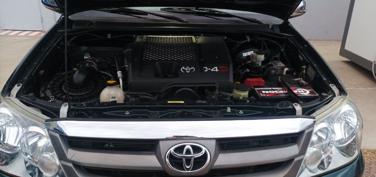 Toyota Hilux SW4 Usado en San Juan, deRuedas