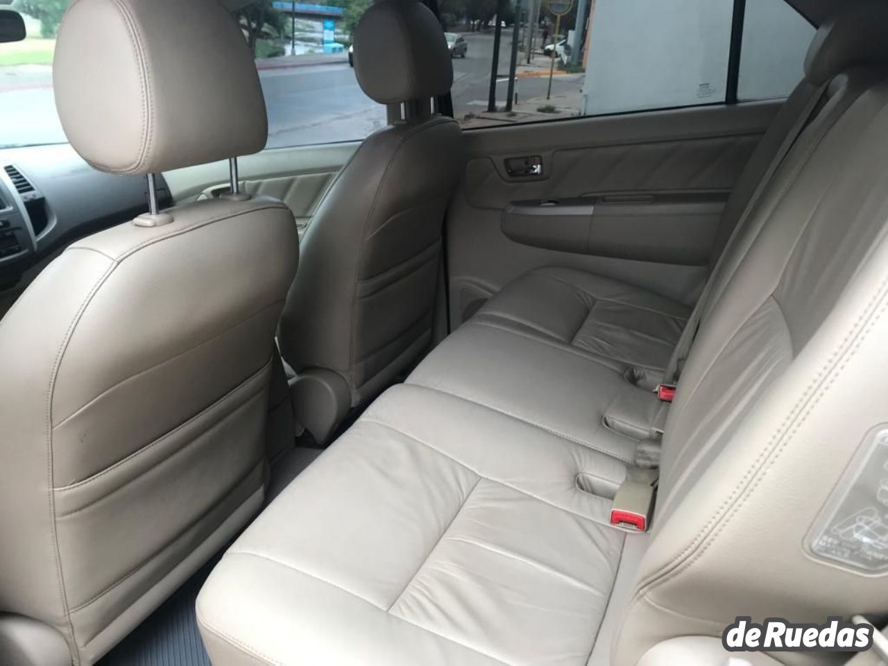 Toyota Hilux SW4 Usado en Córdoba, deRuedas