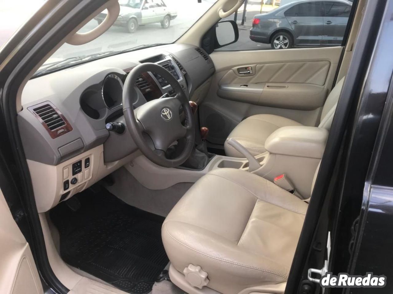 Toyota Hilux SW4 Usado en Córdoba, deRuedas