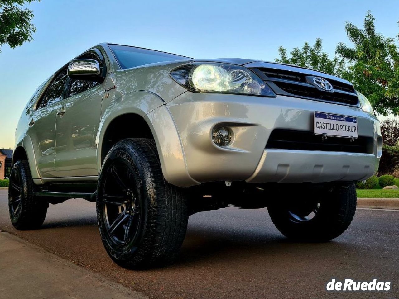 Toyota Hilux SW4 Usado en Mendoza, deRuedas