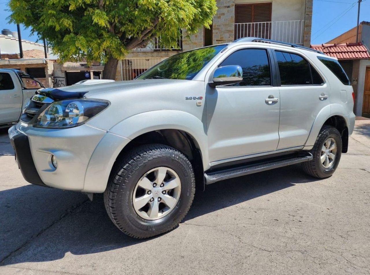 Toyota Hilux SW4 Usado en Mendoza, deRuedas