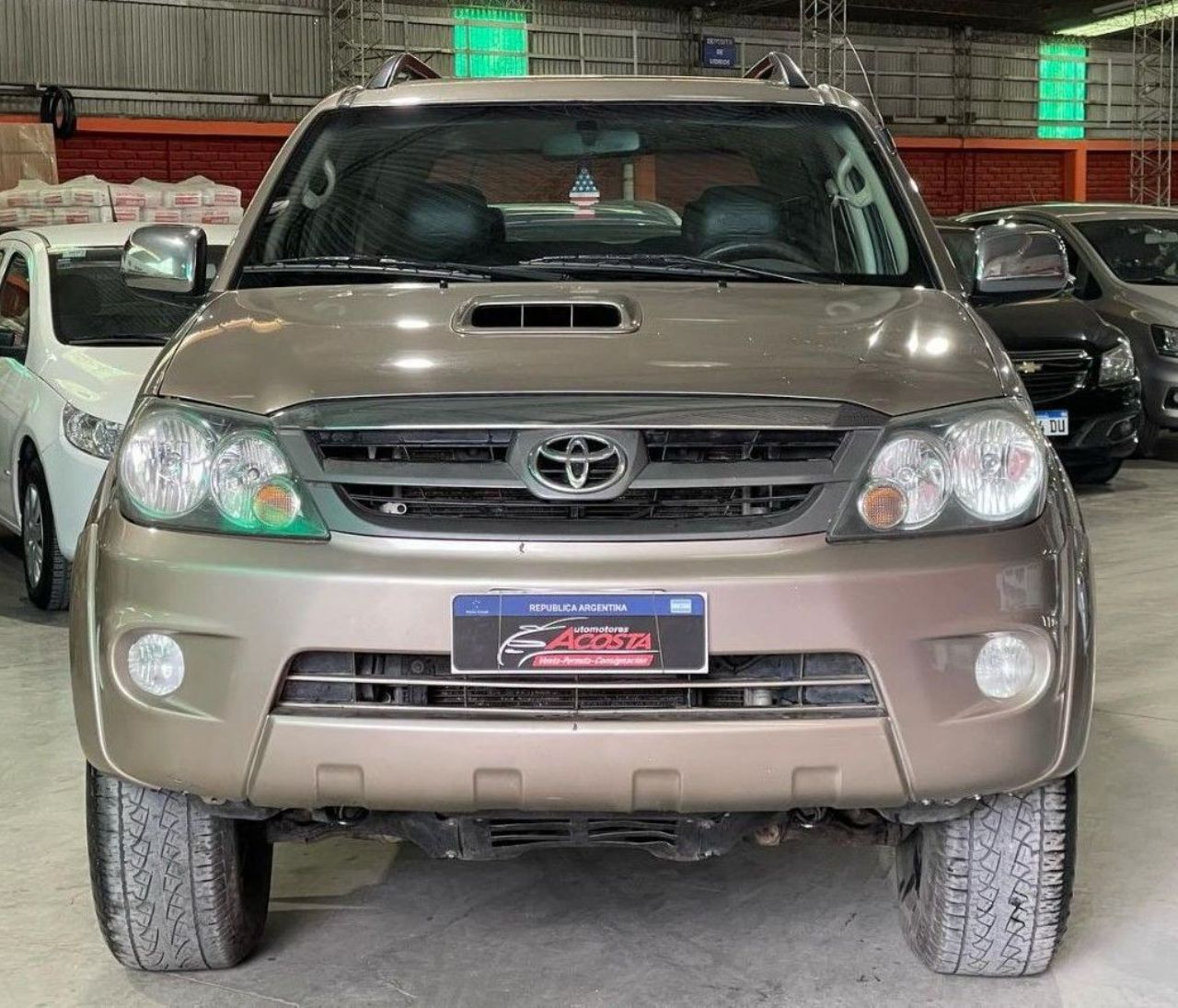 Toyota Hilux SW4 Usado en San Juan, deRuedas