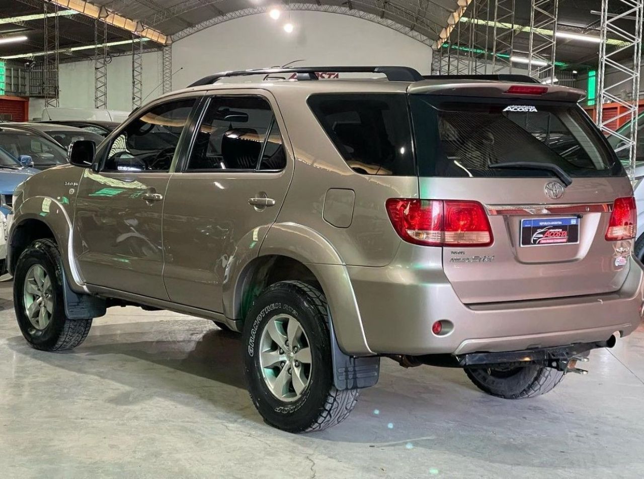 Toyota Hilux SW4 Usado en San Juan, deRuedas