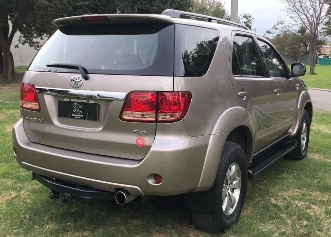 Toyota Hilux SW4 Usado en Córdoba, deRuedas