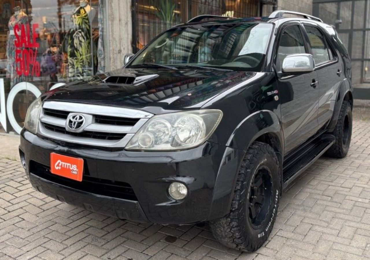 Toyota Hilux SW4 Usado Financiado en Córdoba, deRuedas