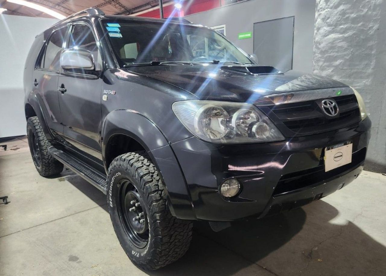 Toyota Hilux SW4 Usado en Mendoza, deRuedas
