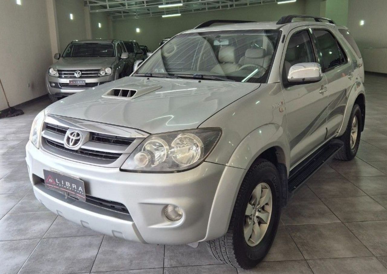Toyota Hilux SW4 Usado en Mendoza, deRuedas