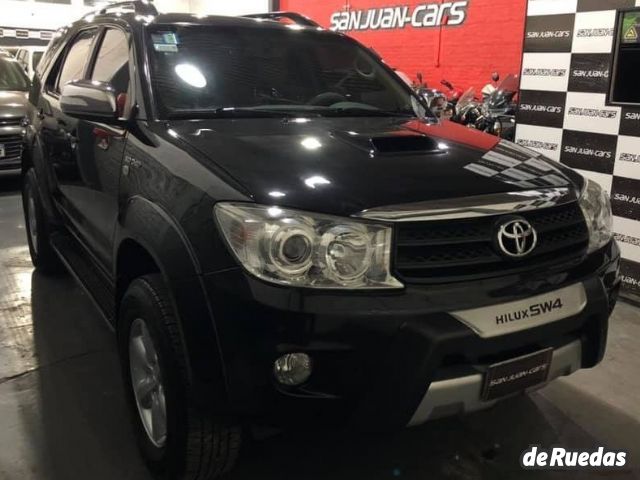 Toyota Hilux SW4 Usado en San Juan, deRuedas