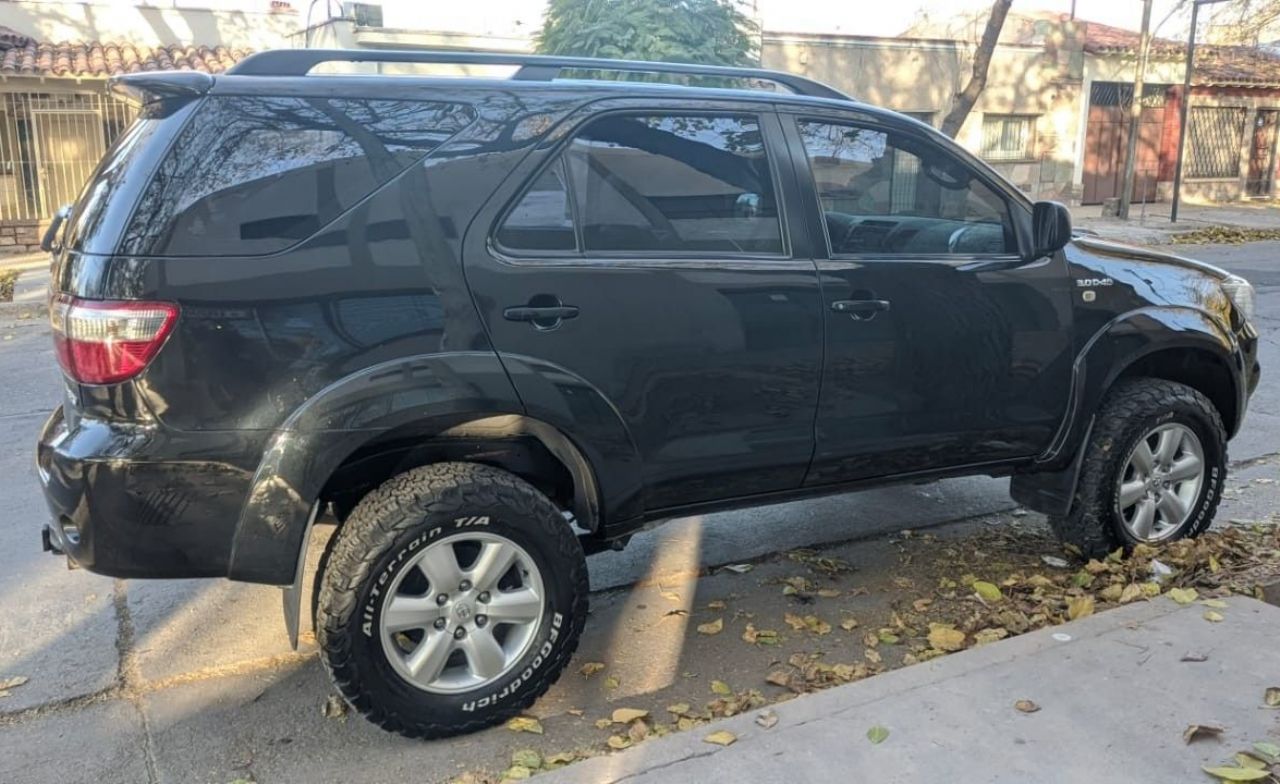 Toyota Hilux SW4 Usado en Mendoza, deRuedas