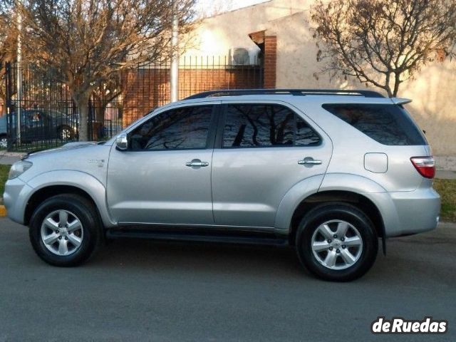 Toyota Hilux SW4 Usado en Mendoza, deRuedas