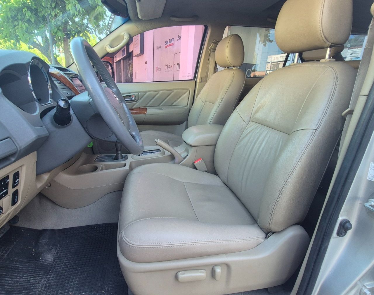 Toyota Hilux SW4 Usado en Mendoza, deRuedas