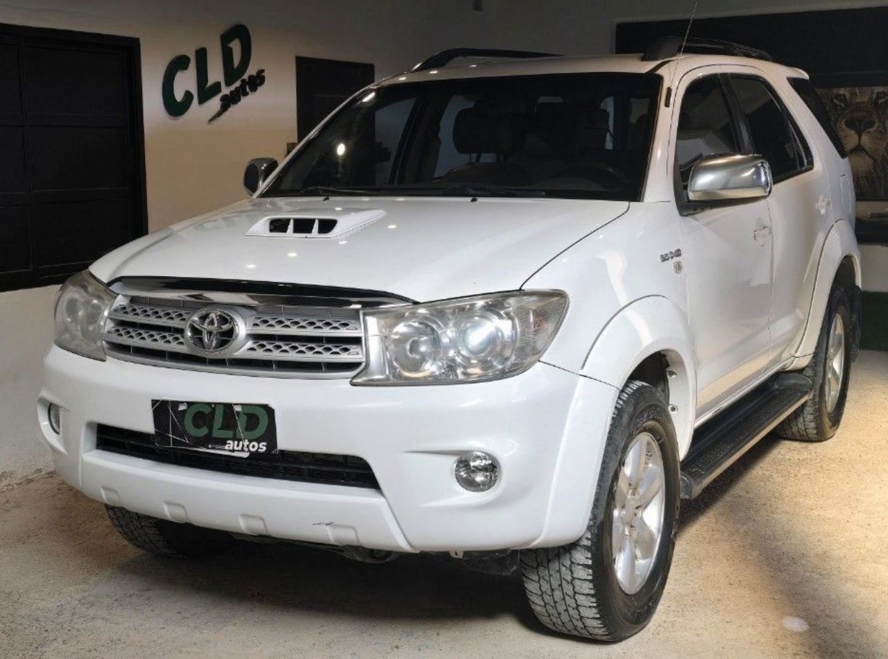 Toyota Hilux SW4 Usado Financiado en Mendoza, deRuedas