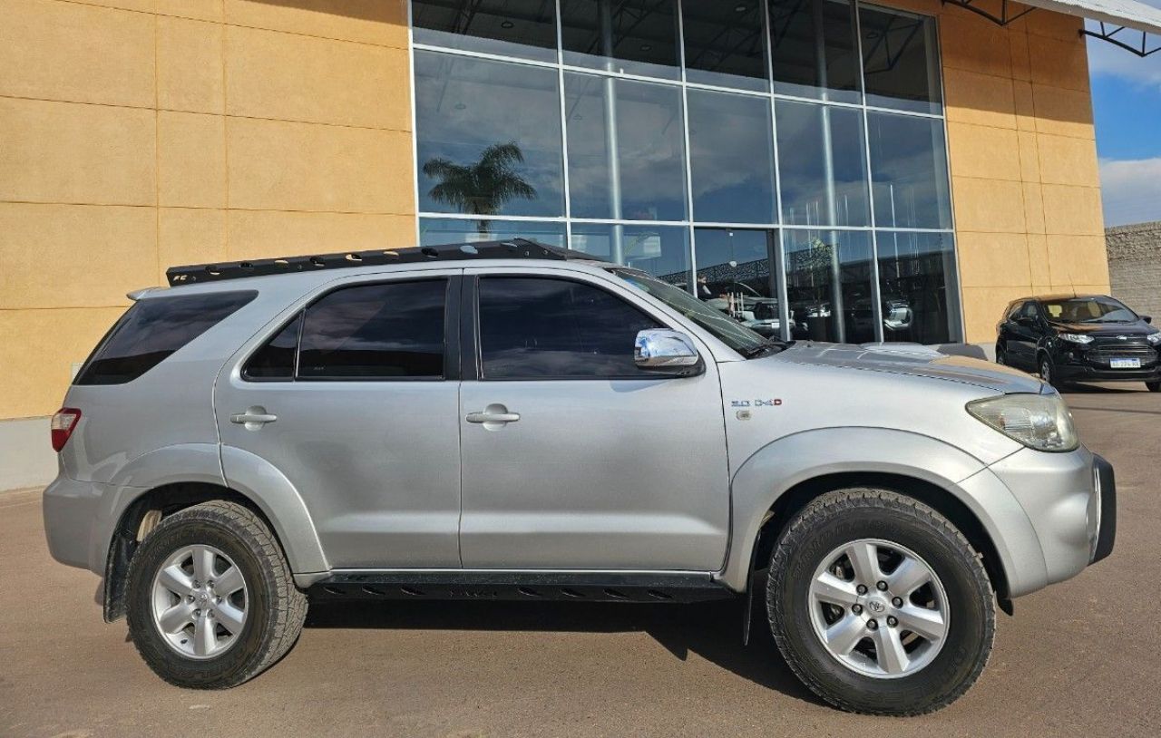Toyota Hilux SW4 Usado Financiado en Mendoza, deRuedas