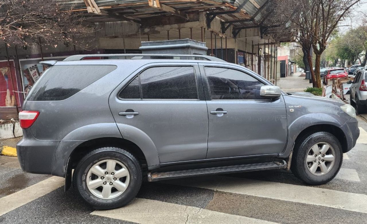 Toyota Hilux SW4 Usado en Buenos Aires, deRuedas