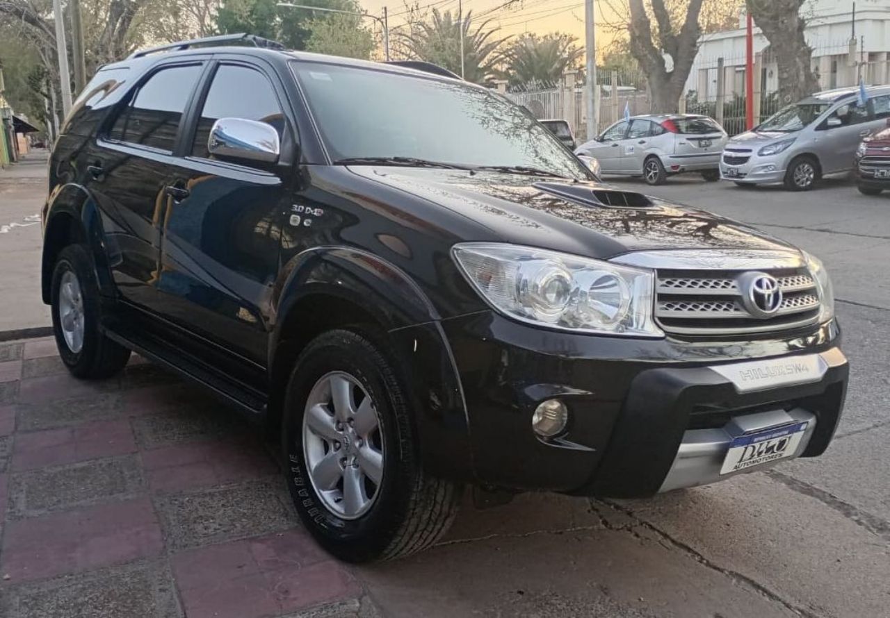 Toyota Hilux SW4 Usado Financiado en Mendoza, deRuedas