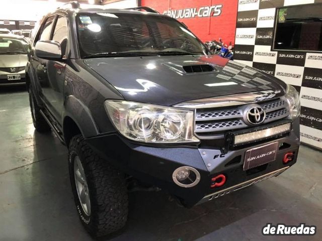 Toyota Hilux SW4 Usado en San Juan, deRuedas