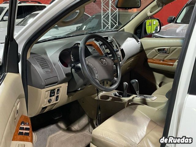 Toyota Hilux SW4 Usado en San Juan, deRuedas