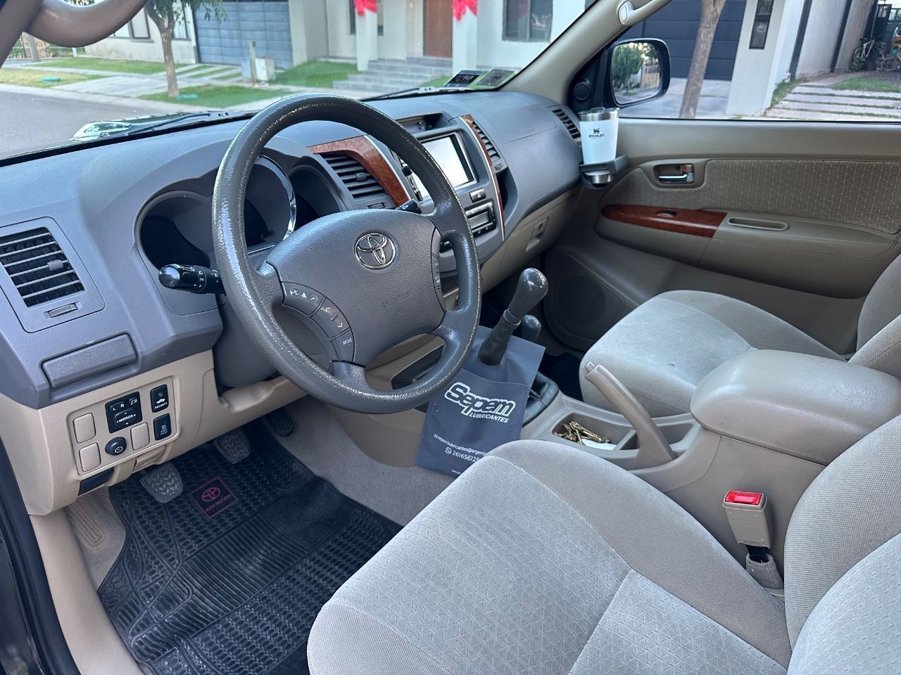 Toyota Hilux SW4 Usado en Mendoza, deRuedas