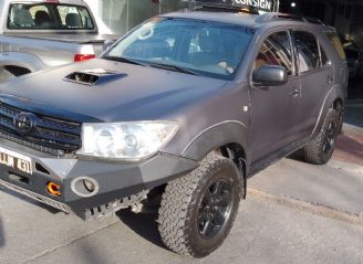 Toyota Hilux SW4