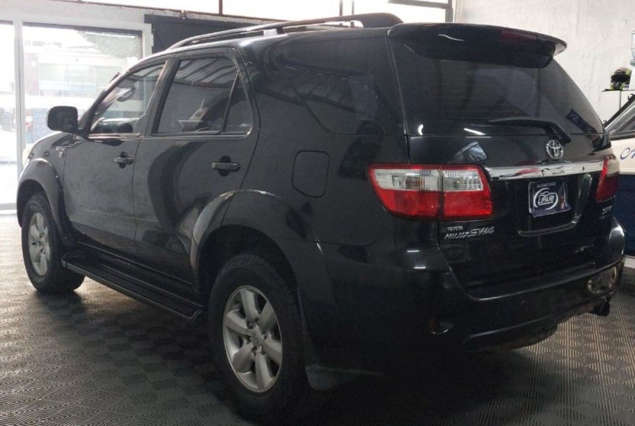 Toyota Hilux SW4 Usado en Mendoza, deRuedas