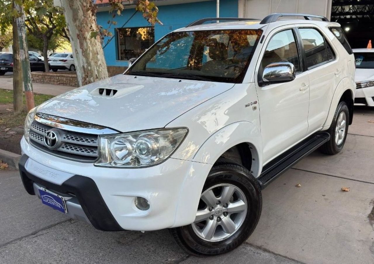 Toyota Hilux SW4 Usado Financiado en Mendoza, deRuedas