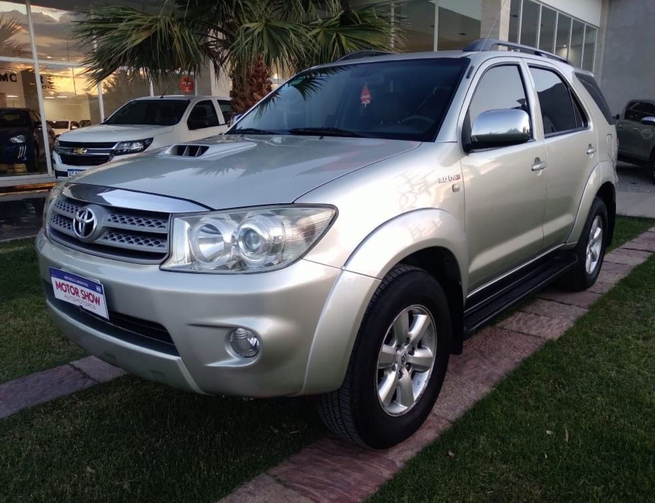 Toyota Hilux SW4 Usado Financiado en San Juan, deRuedas