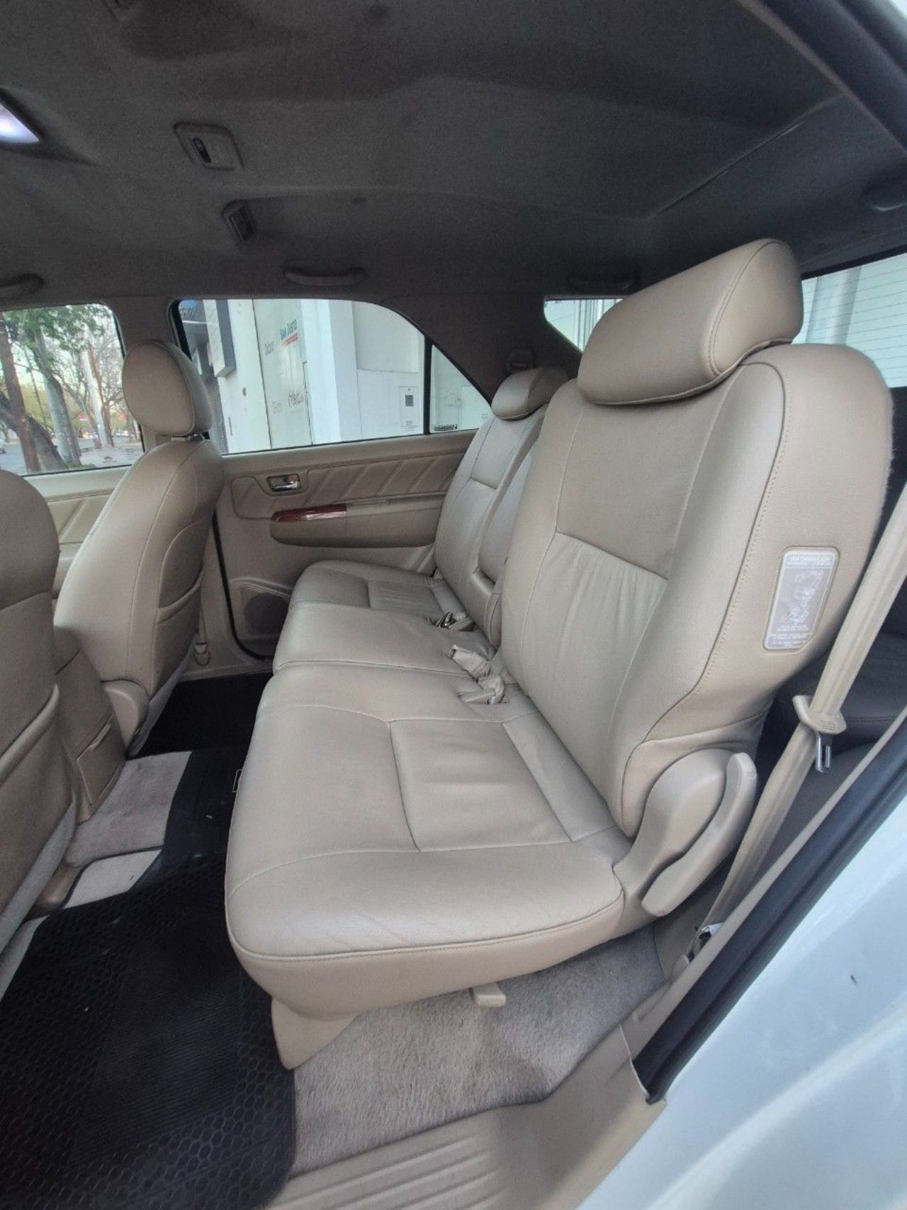 Toyota Hilux SW4 Usado Financiado en Mendoza, deRuedas