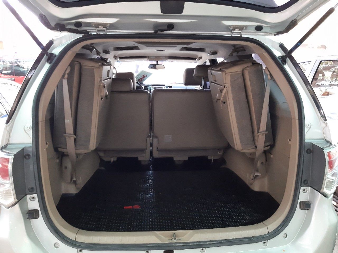 Toyota Hilux SW4 Usado Financiado en Mendoza, deRuedas