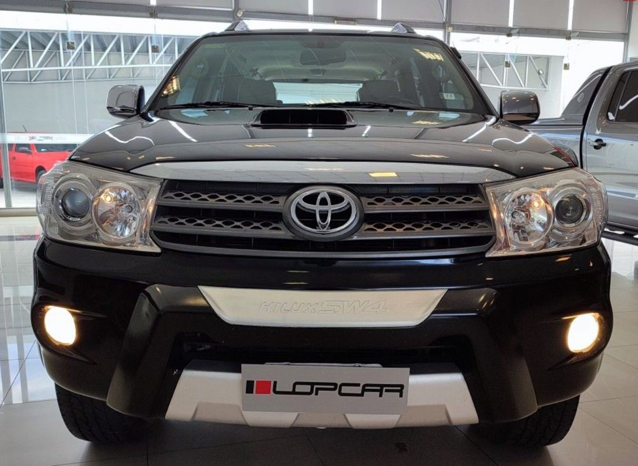 Toyota Hilux SW4 Usado Financiado en Córdoba, deRuedas