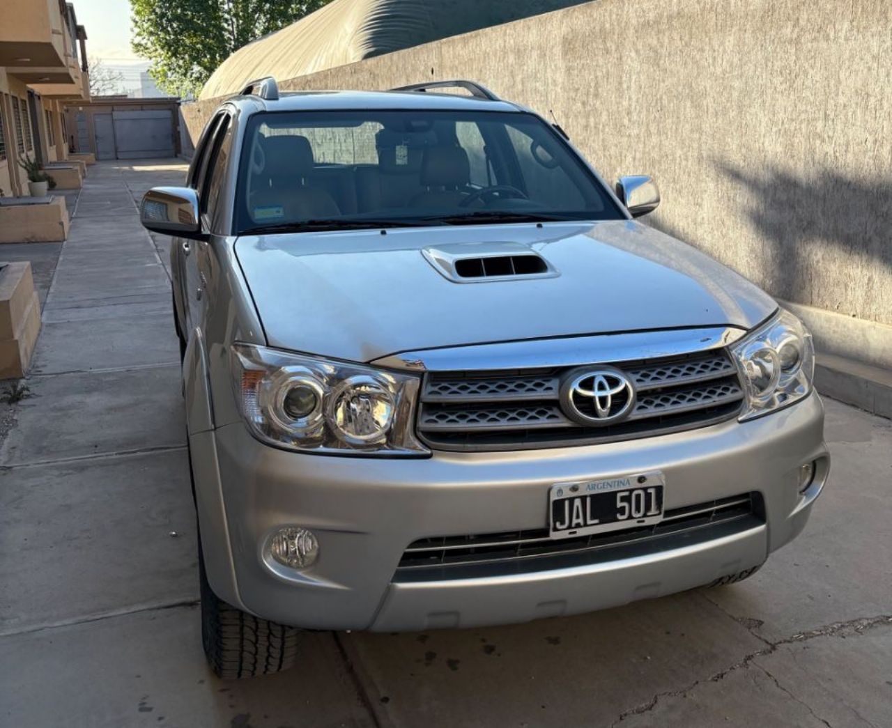 Toyota Hilux SW4 Usado en Mendoza, deRuedas